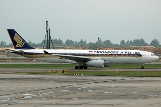 Airbus A330-300 (9V-SSC)