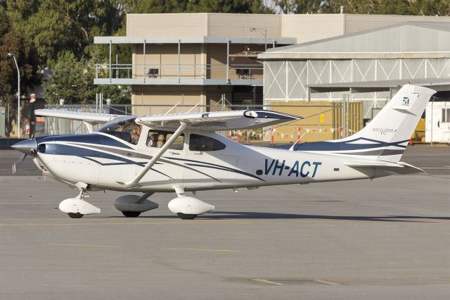 CESSNA T182 Turbo Skylane (VH-ACT) - Cessna T182T Turbo Skylane (VH-ACT) taxiing at Wagga Wagga Airport