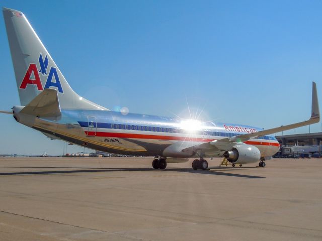 Boeing 737-800 (N846NN)