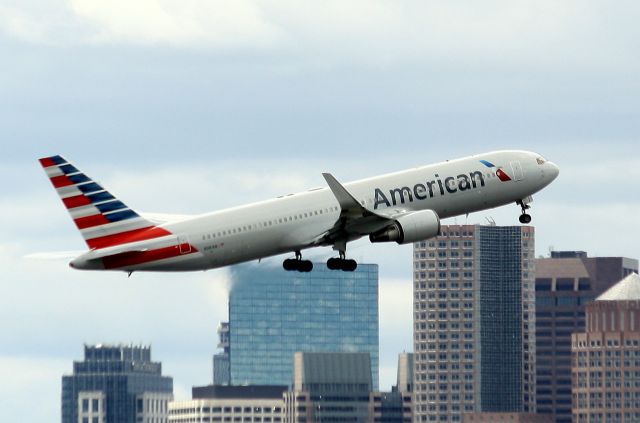 BOEING 767-300 (N381AN) - AAL 225 heading to Dallas