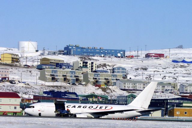 BOEING 767-200 (C-GKLY) - Off Loading in Iqaluit, Nunavut There was some wind. Its was cold out shooting today. Partly cloudy. Wind northwest 30 km/h becoming light late this evening. Low minus 19. Wind chill minus 29 this evening.