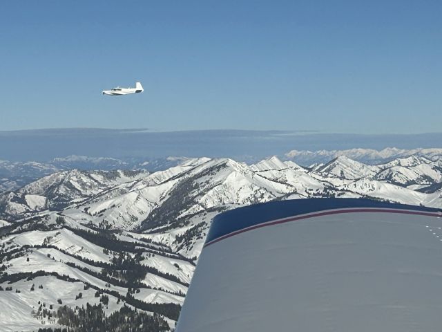 Mooney M-20 Turbo (N1167U) - Quick hop over the Rockies
