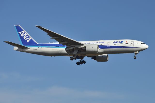 Boeing 777-200 (JA707A) - 2018-10-26