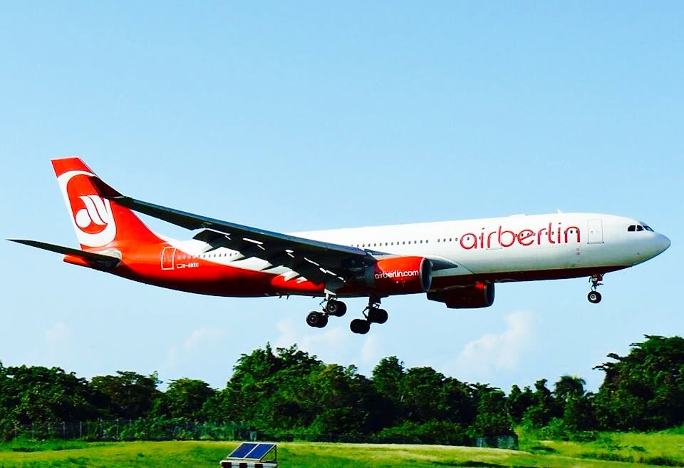 Airbus A330-200 (D-ABXC) - Air Berlin A332 In final Approach to MDPP airport!