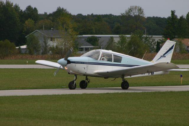 Piper Cherokee (N7274W)