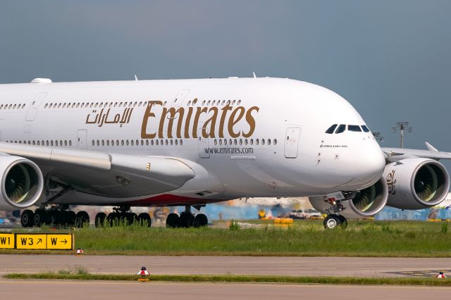 Airbus A380-800 (A6-EUB)