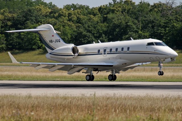 Bombardier Challenger 300 (HB-JGQ)