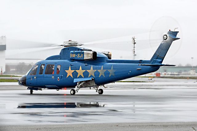 Sikorsky S-76 (9M-SJI)