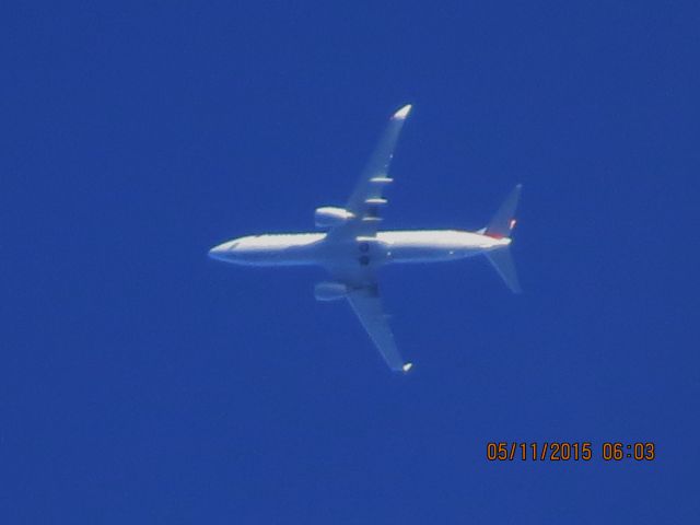 Boeing 737-800 (N827NN)