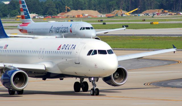 Airbus A320 (N349NW)