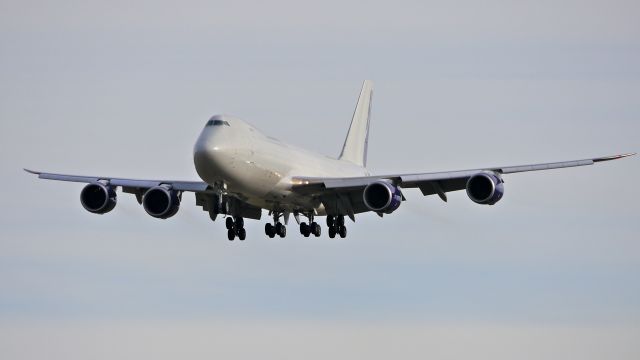 BOEING 747-8 (N770BA) - BOE573 on final approach to Rwy 32R on 11/8/13. (LN:1437 cn 37564).