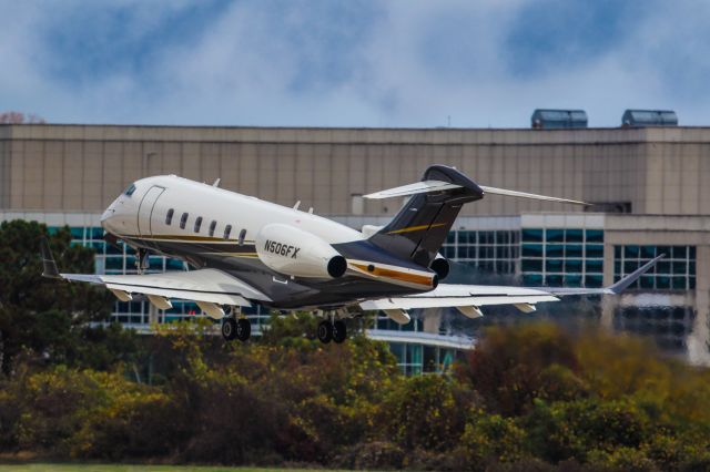 Bombardier Challenger 300 (N506FX) - N506FX is 2023 Bombardier Challenger 300 seen here departing Atlanta's PDK executive airport. I shot this with a Canon 500mm lens. Camera settings were 1/5300 shutter, F4, ISO 400. Please check out my other photography. Positive votes and comments are always appreciated. Questions about this photo can be sent to Info@FlewShots.com