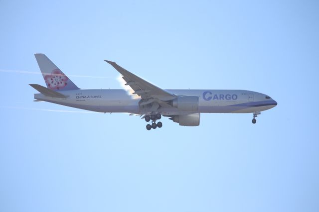 BOEING 777-200LR (B-18771)