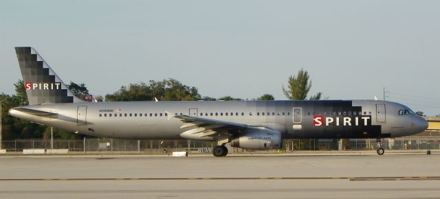 Airbus A321 (N588NK)