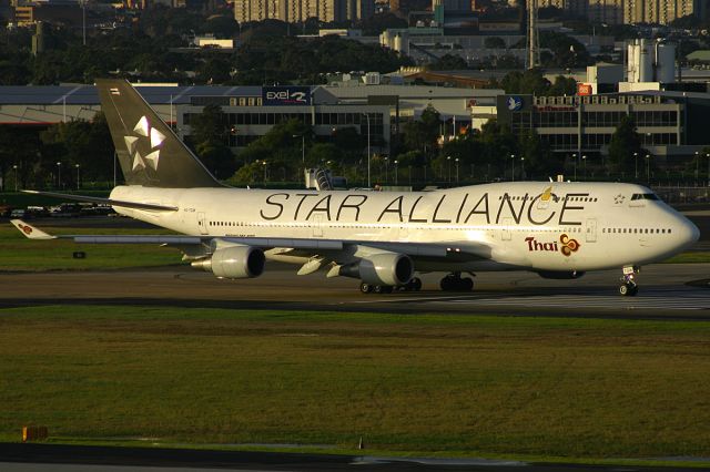 Boeing 747-400 (HS-TGW)