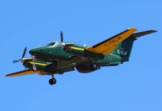 Beechcraft Super King Air 200 (C-GGJF)