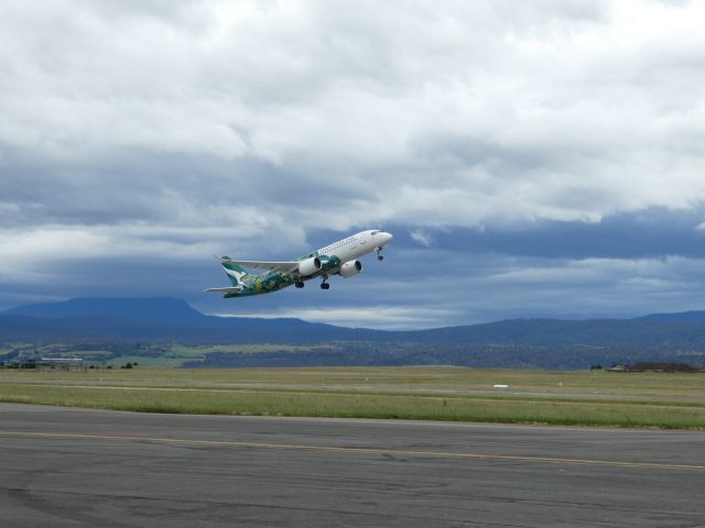 VH-X4A —