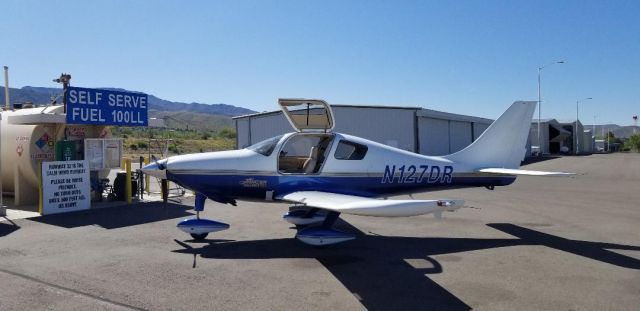 Lancair Lancair 4 (N127DR) - Fill up time at Cottonwood!