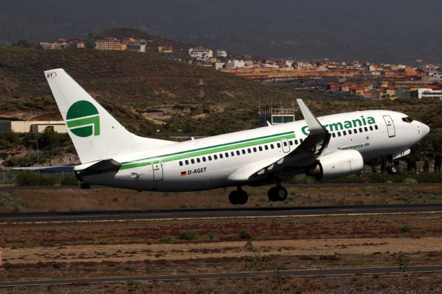 Boeing 737-700 (D-AGET)