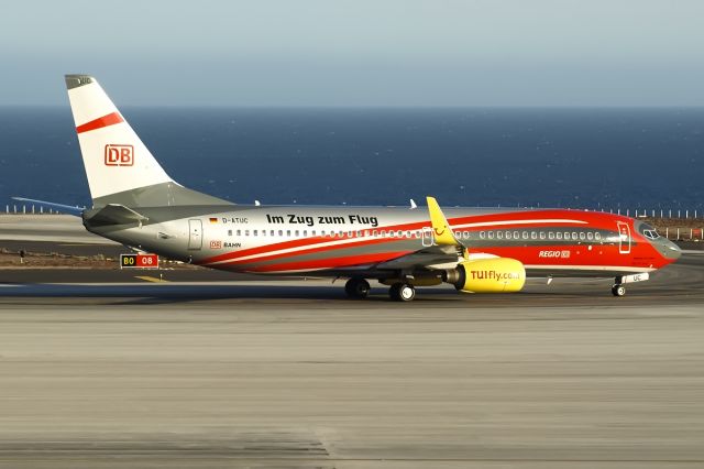 Boeing 737-800 (D-ATUC)