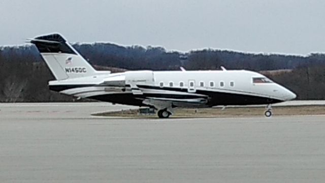 Canadair Challenger (N145DC)