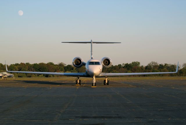 Gulfstream Aerospace Gulfstream V (ZS-AOL) - Its a long flight from FAJS. Welcome to the US!