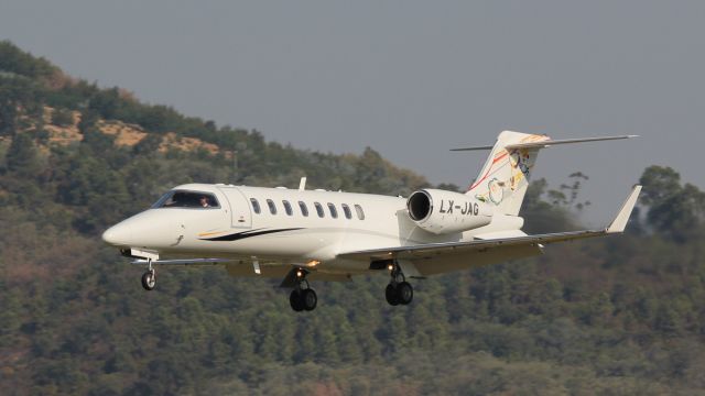 Learjet 45 (LX-JAG)