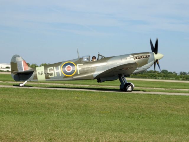 SUPERMARINE Spitfire (N601FF)