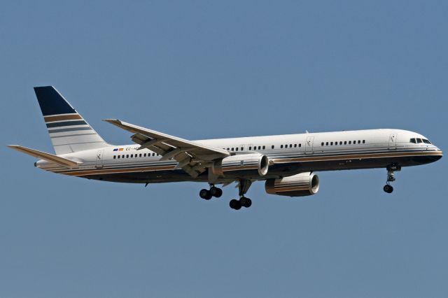 Boeing 757-200 (EC-HDS)