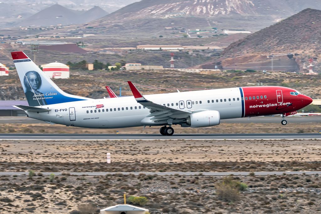 Boeing 737-800 (EI-FVO)