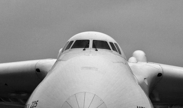 Antonov Antheus (UR-82060)