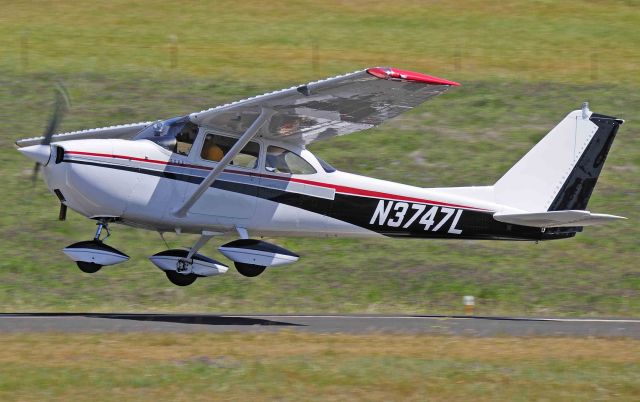 Cessna Skyhawk (N3747L)