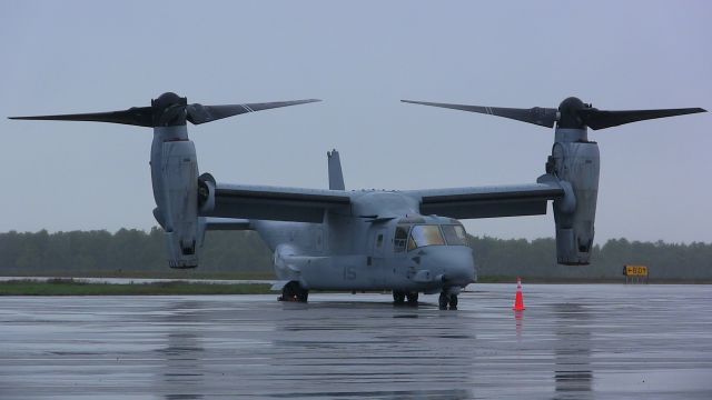 Bell V-22 Osprey — - A US Marine Corps Bell-Boeing V-22 Osprey sits on the tarmac at Gander International Airport.