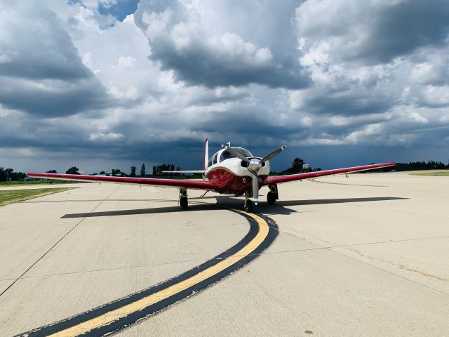 Mooney M-20 (N7026V) - Refueling photo