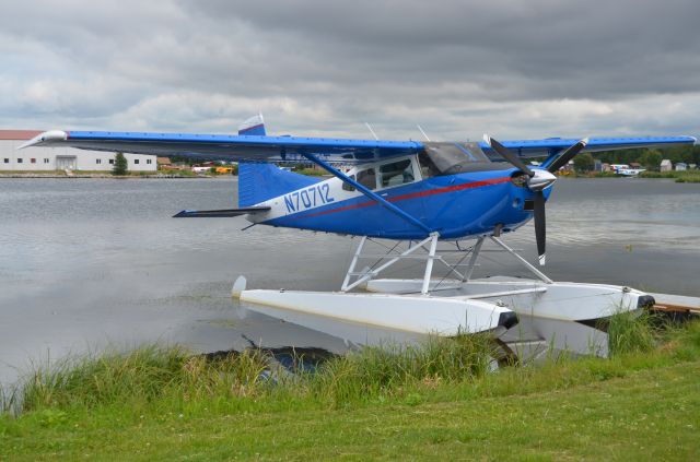 Cessna Skywagon (N70712) - Near the Alaska Aviation Museum