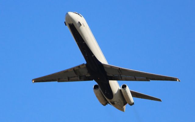 McDonnell Douglas DC-9-50 (N786NC) - Delta DC9-51climbing out of Nashville from runway 31. The sound and smoke of these older birds will not be around much longer. :(