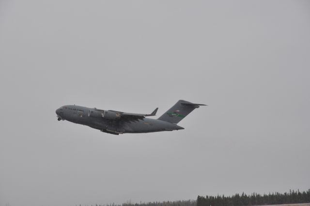 Boeing Globemaster III — - Just departed runway 26