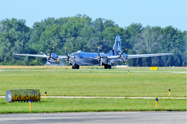 Boeing B-29 Superfortress (N529B)