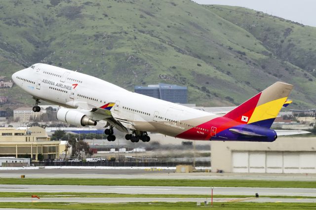 Boeing 747-400 (HL7421) - 6th March, 2016