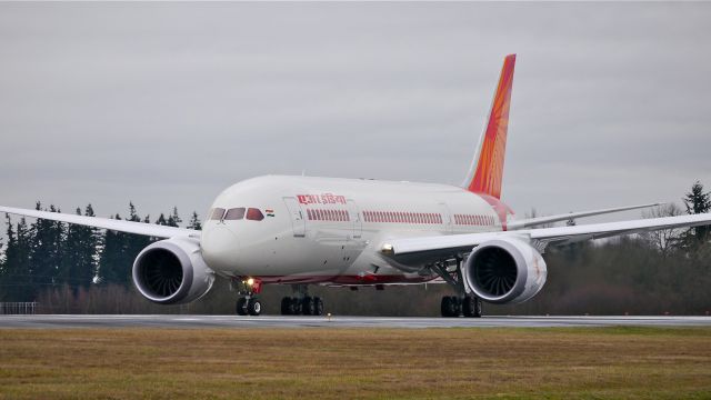 Boeing 787-8 (VT-ANB) - AIC164 taxis onto Rwy 34L for its delivery flight to VIDP / DEL on 1.31.14. (LN:26 cn 36274).