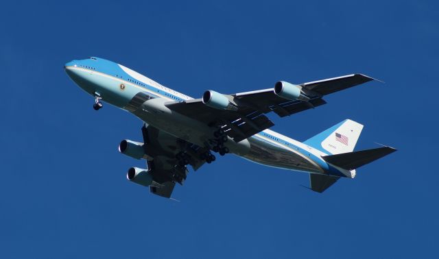 Boeing 747-200 (29000)