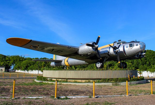 Boeing B-17 Flying Fortress (FAB5402) - Brasil - Força Aéreabr /Fortaleza voadora de Boeing SB-17G (299P) FAB5402