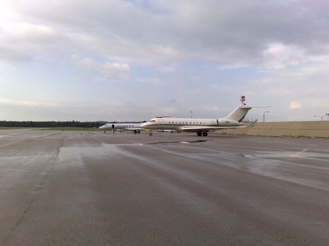 Bombardier Global Express (N10SL)