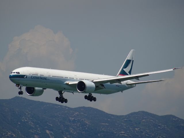 BOEING 777-300ER (B-KPH)