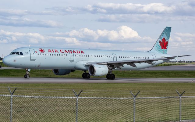 Airbus A321 (C-FGKP)