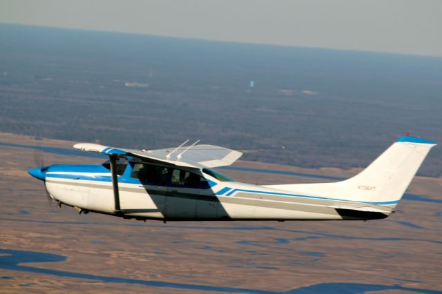 Cessna Skylane RG (N736VT)