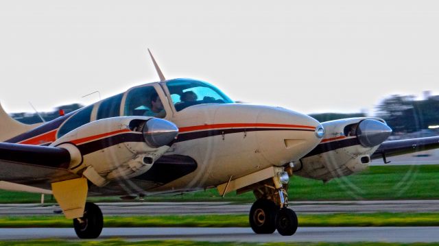 Beechcraft Travel Air (N69WT)