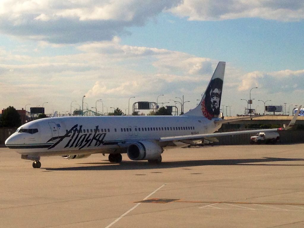 Boeing 737-800 (N518AS) - Alaska 738 departing terminal A.