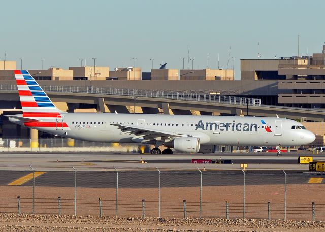 Airbus A321 (N192UW)