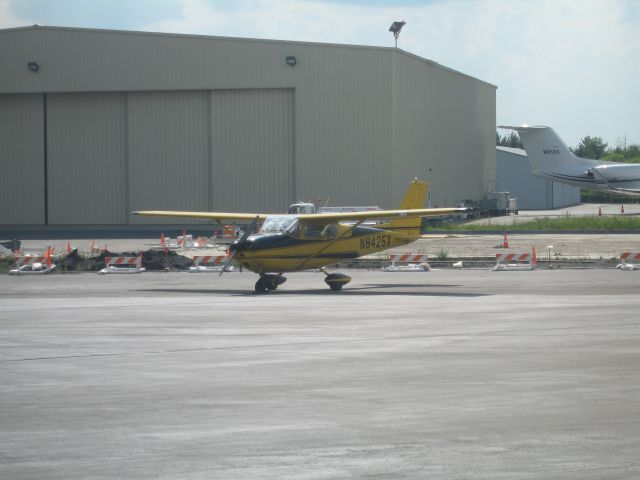 Cessna Skyhawk (N8425X)